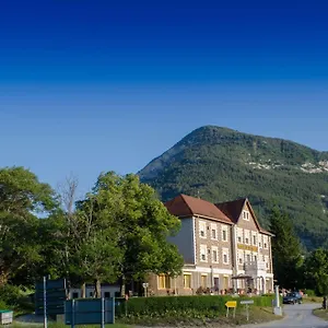 Et Foret Saint-André-les-Alpes